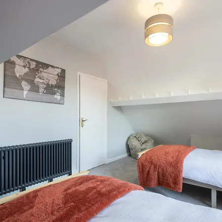 Host & - Chatsworth Townhouse I Holiday home *
