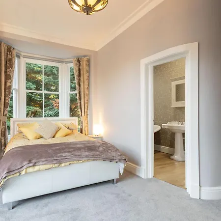 Nyaraló Host & - Chatsworth Townhouse I